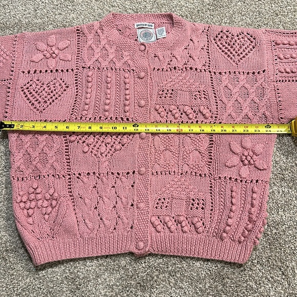 Cape Isle Knitters Made By Hand Women’s Pink Button Down Cardigan Size Medium - Picture 6 of 8